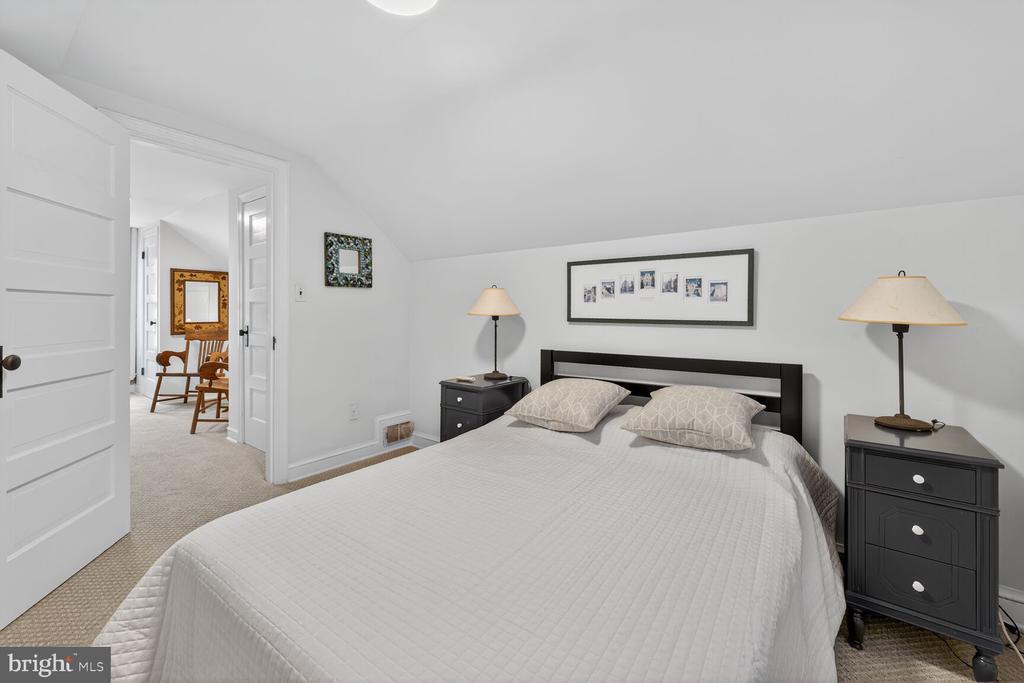 3218 QUESADA STREET NW