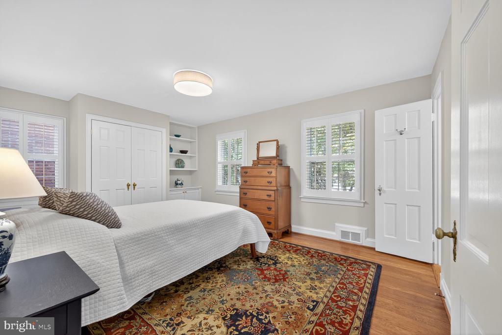 3218 QUESADA STREET NW