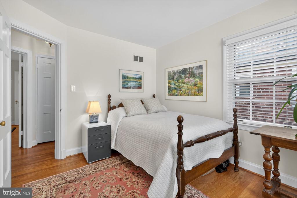 3218 QUESADA STREET NW