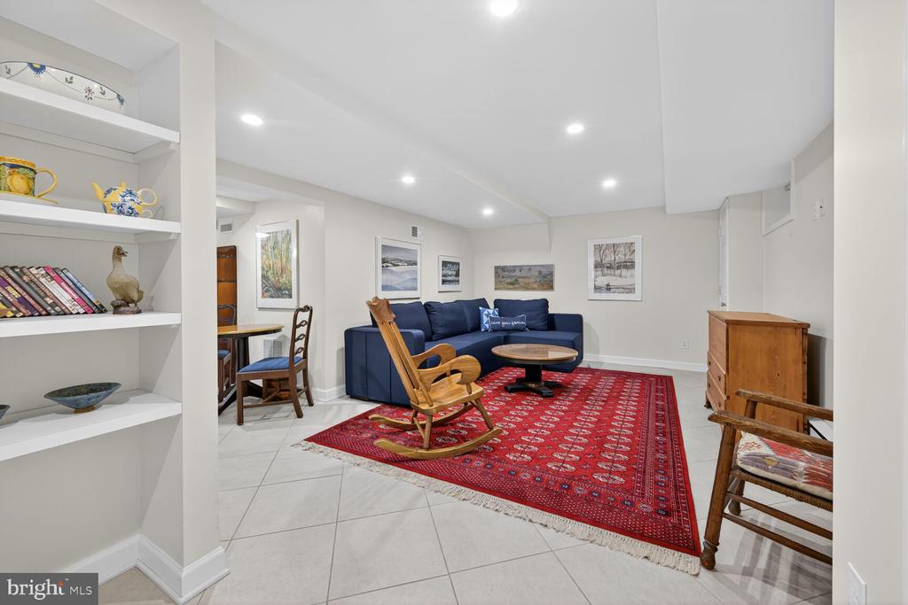 3218 QUESADA STREET NW