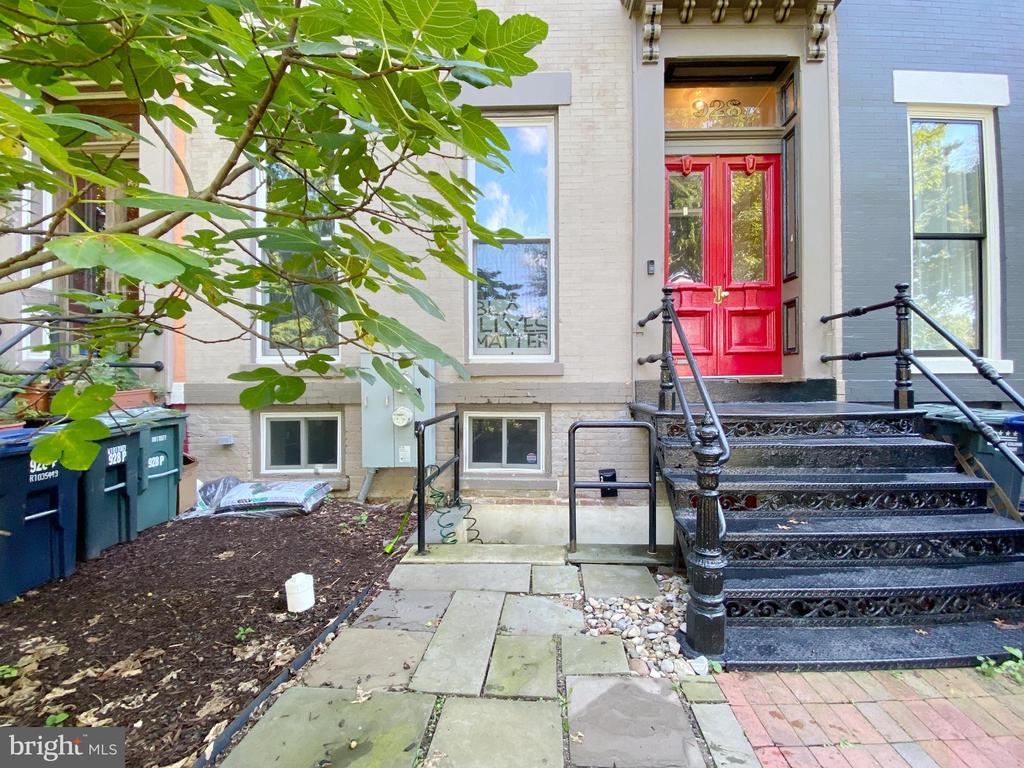 928 P STREET NW #LL
