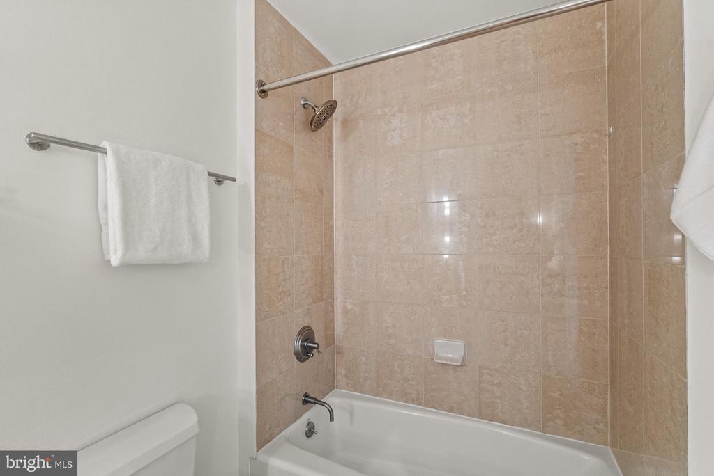 811 4TH STREET NW 507