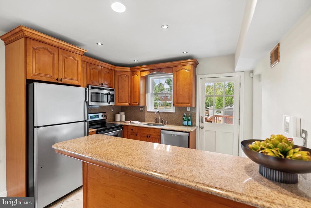 1254 VAN BUREN STREET NW