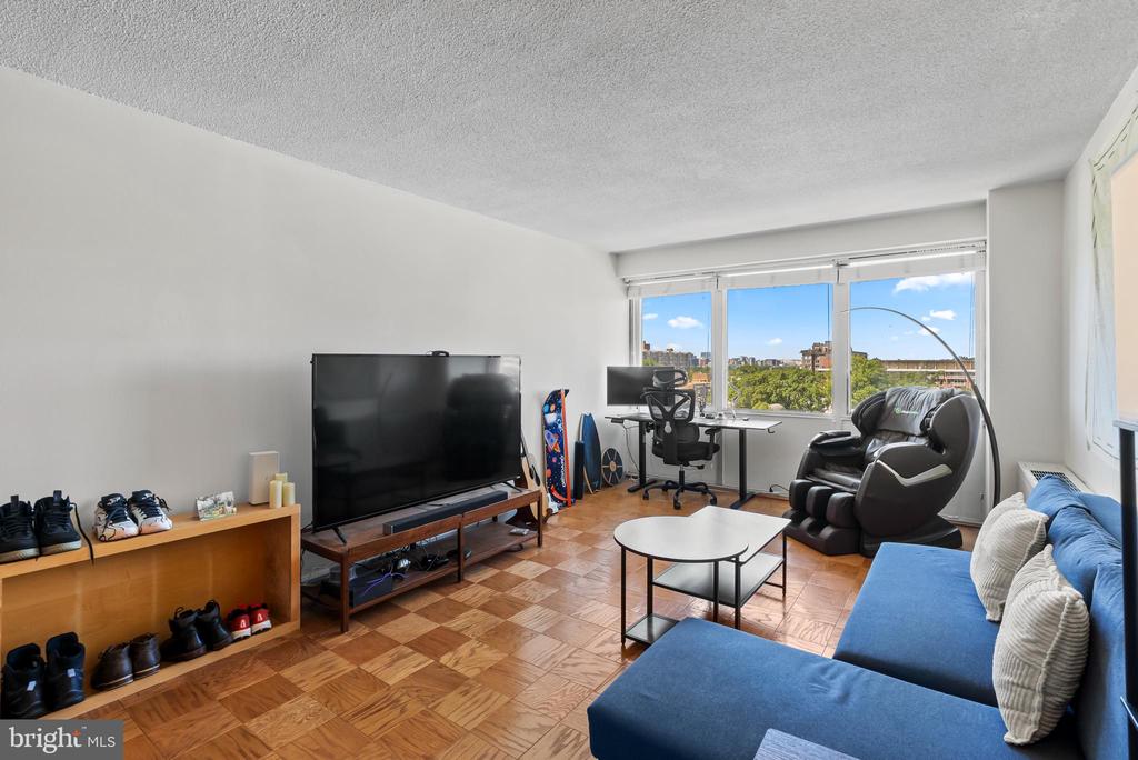 1301 DELAWARE AVENUE SW N725