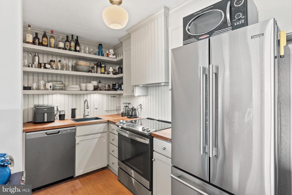 1301 DELAWARE AVENUE SW N725