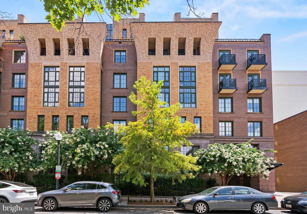 910 M STREET NW 403