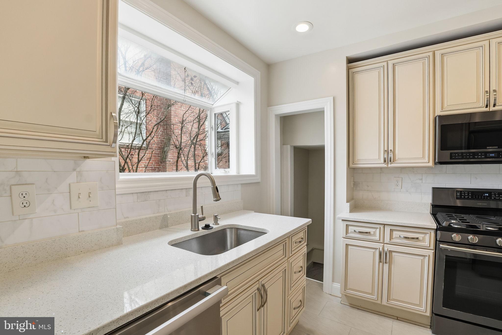 3609 JENIFER STREET NW