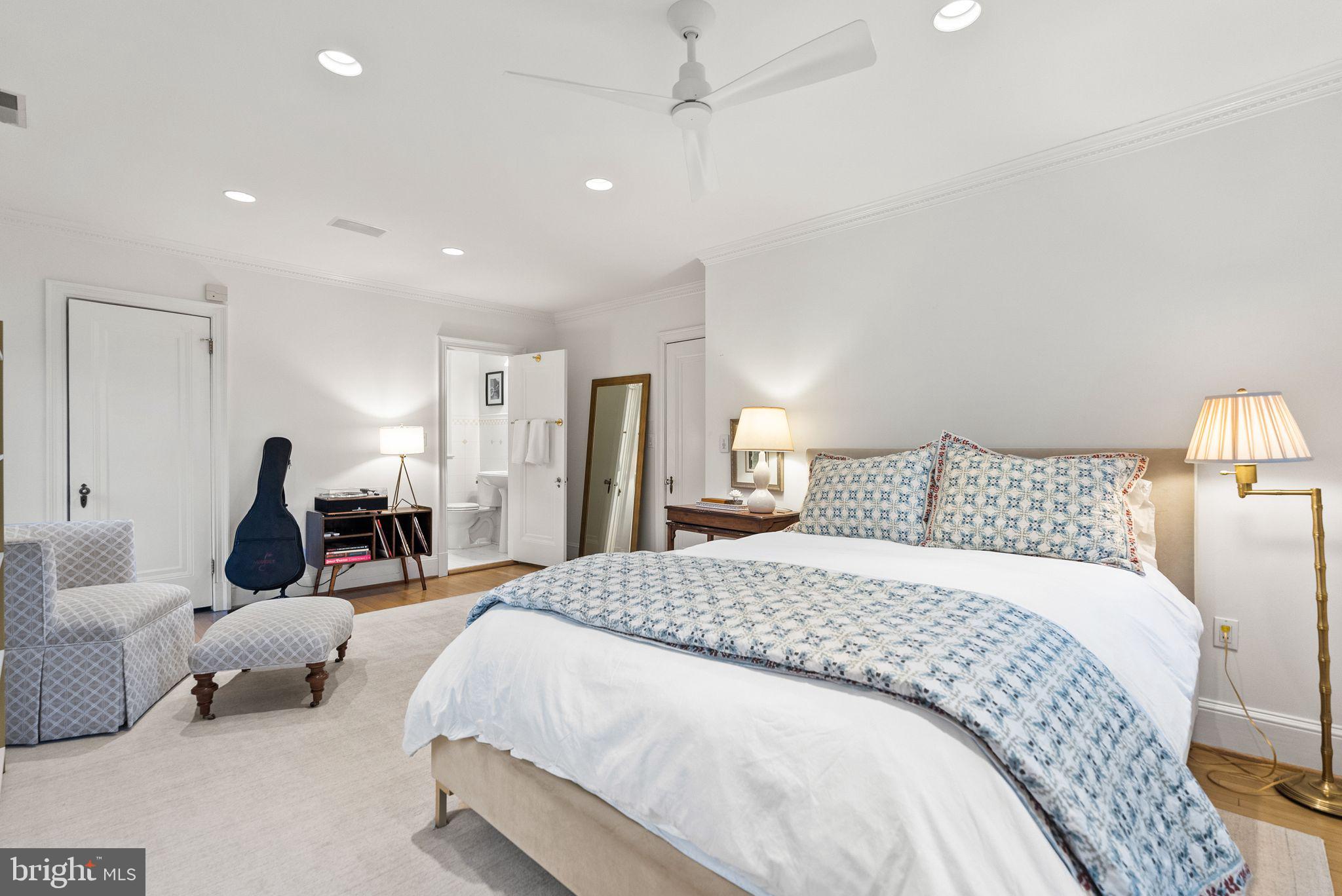 4545 KLINGLE STREET NW