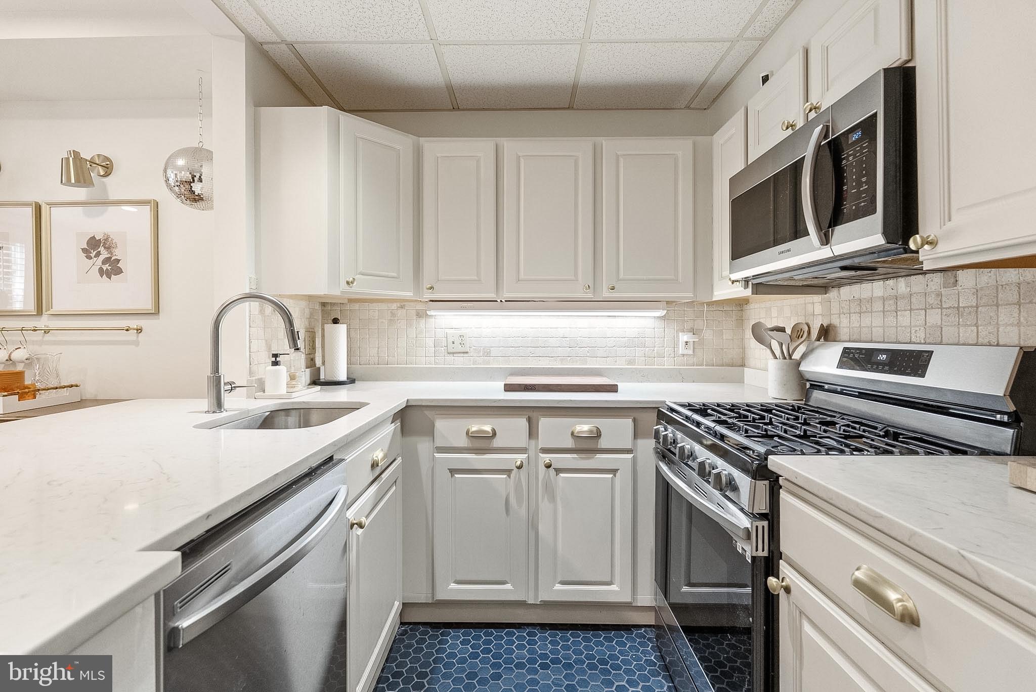 1935 BELMONT ROAD NW 1121