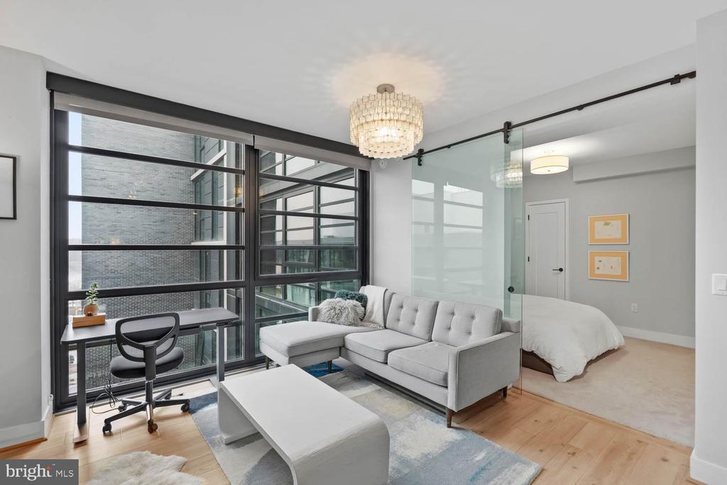 1300 4TH STREET SE 806