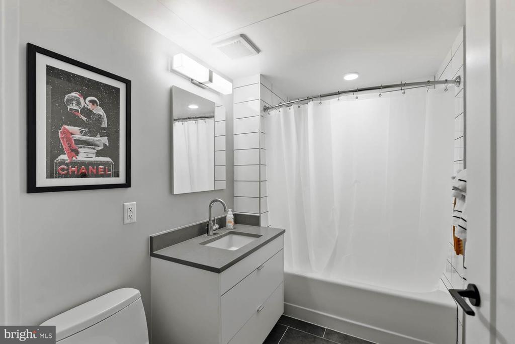 1300 4TH STREET SE 806