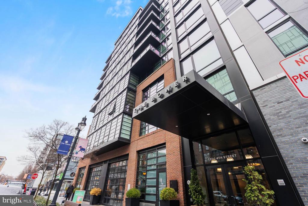 1300 4TH STREET SE 806