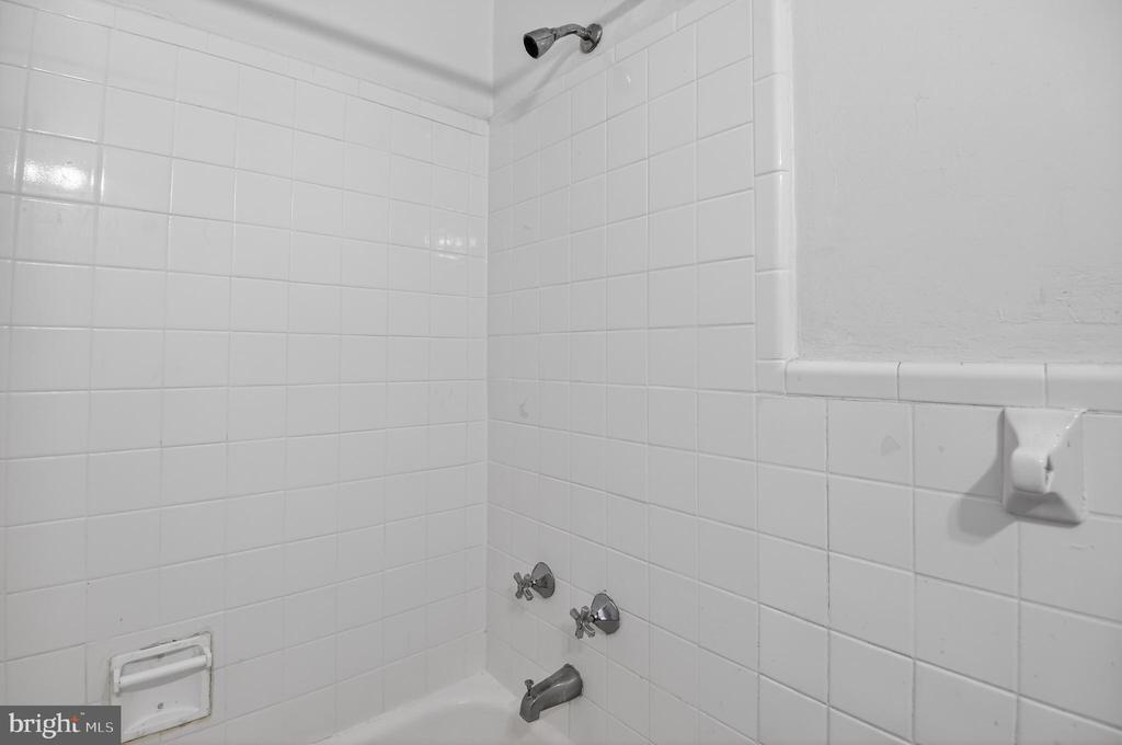 1711 MASSACHUSETTS AVENUE NW 830