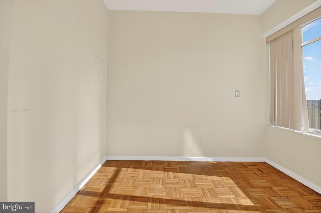 1711 MASSACHUSETTS AVENUE NW 830