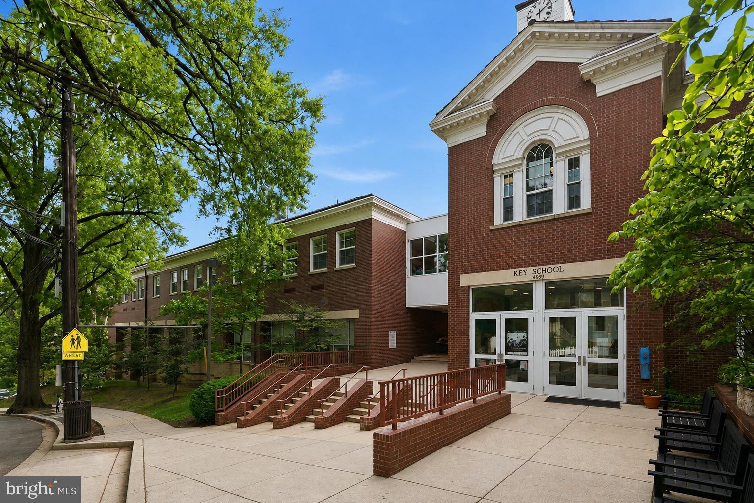 5043 DANA PLACE NW