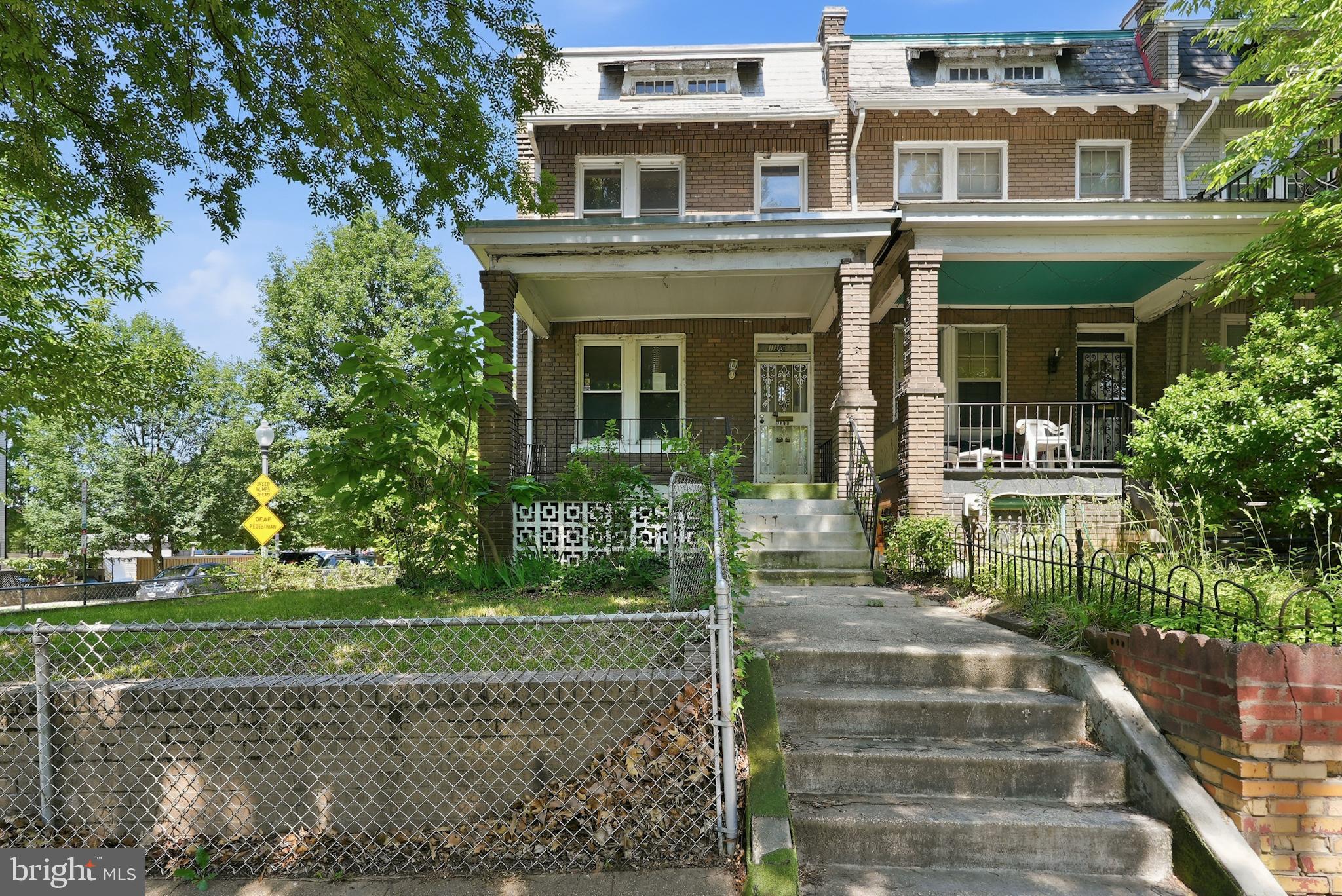 1300 TRINIDAD AVENUE NE