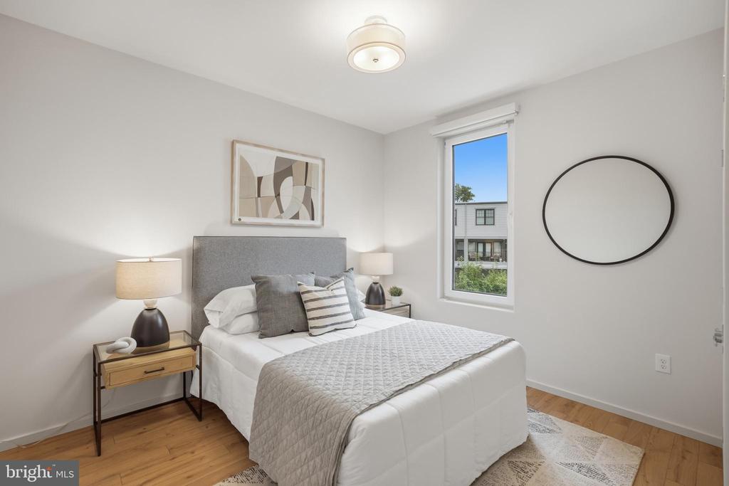 523 MONTANA AVENUE NE Unit: 525A