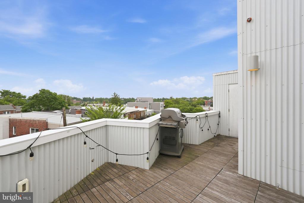 523 MONTANA AVENUE NE Unit: 525A