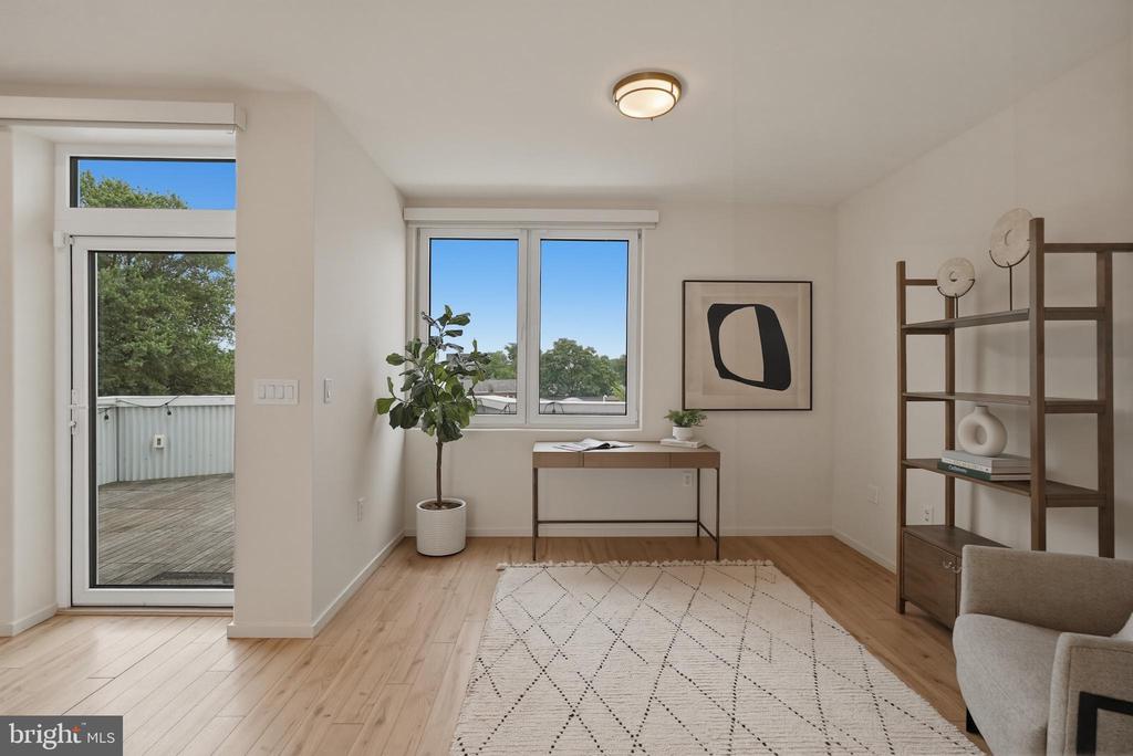 523 MONTANA AVENUE NE Unit: 525A