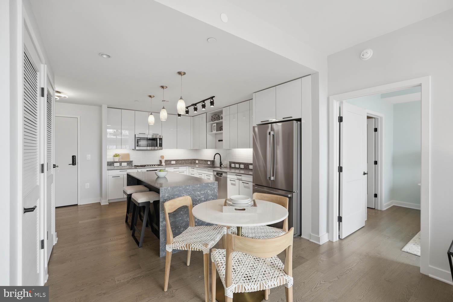 70 N STREET SE N603