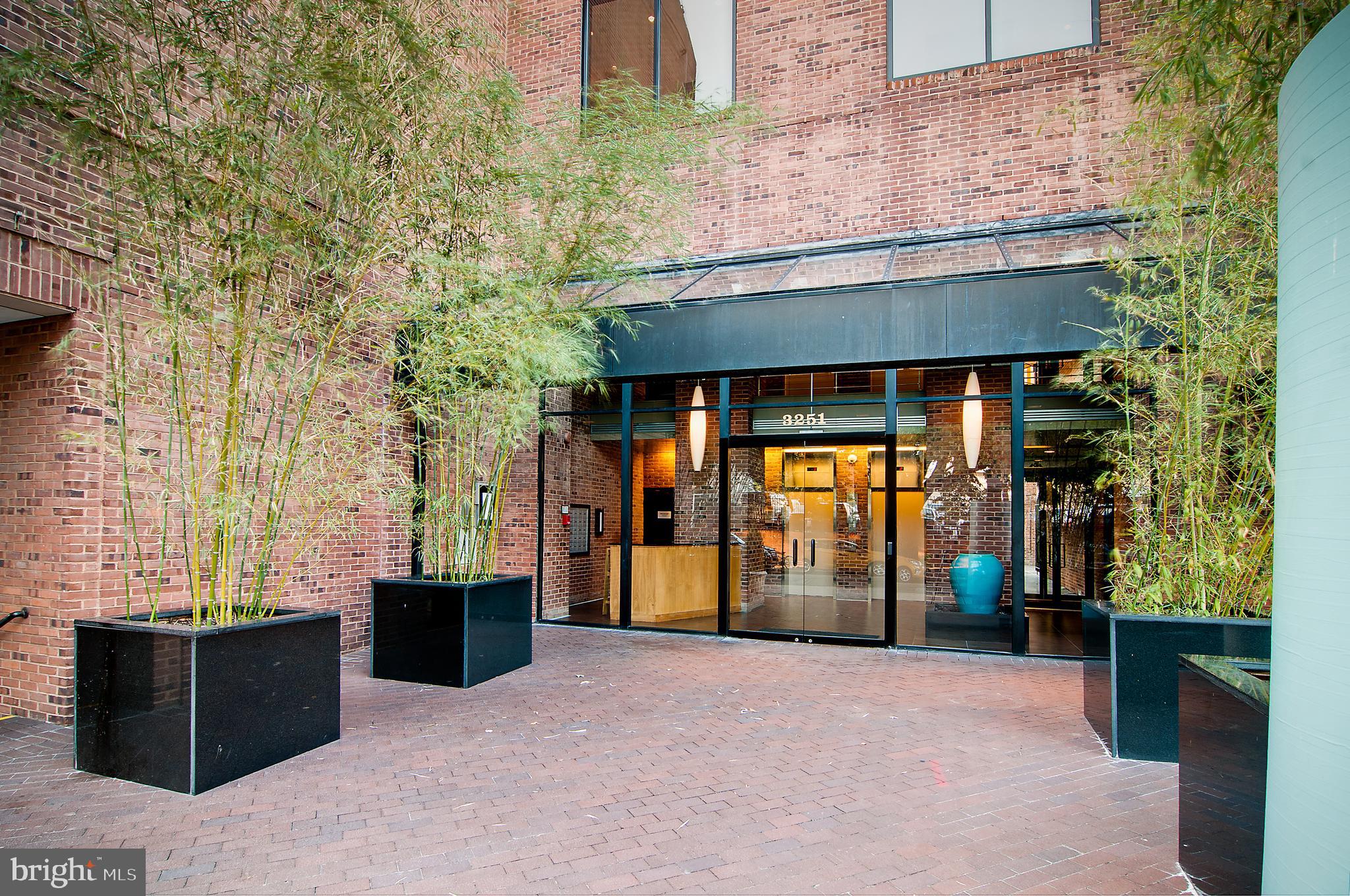 3251 PROSPECT STREET NW 302