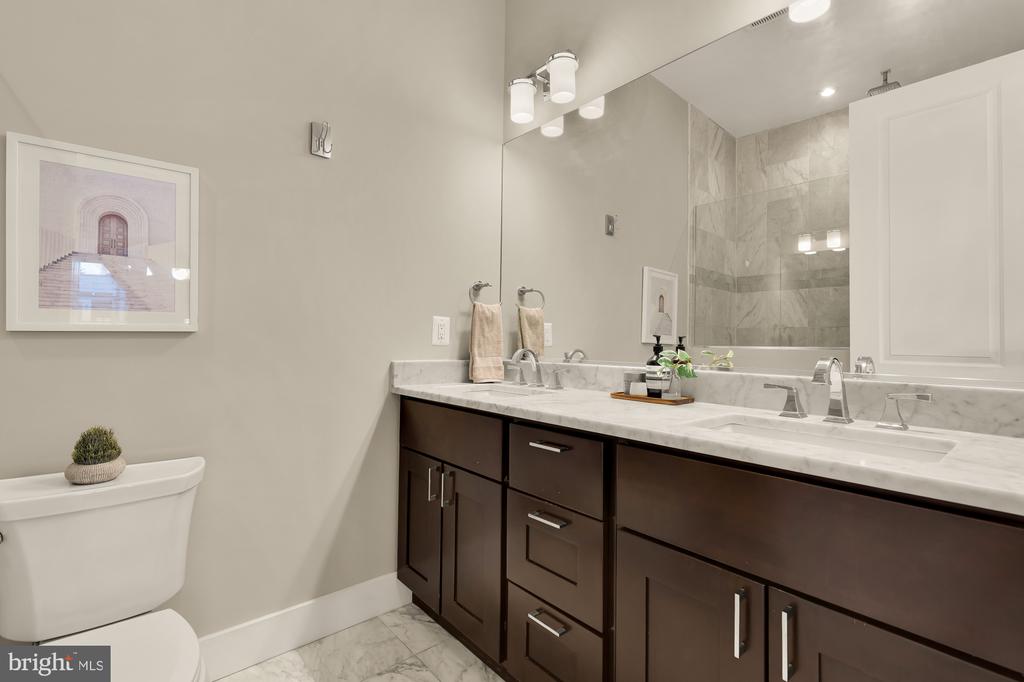 1223 KENYON STREET NW Unit: 3