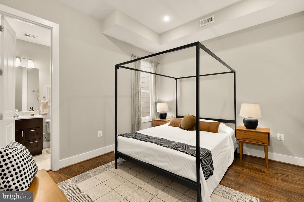 1223 KENYON STREET NW Unit: 3