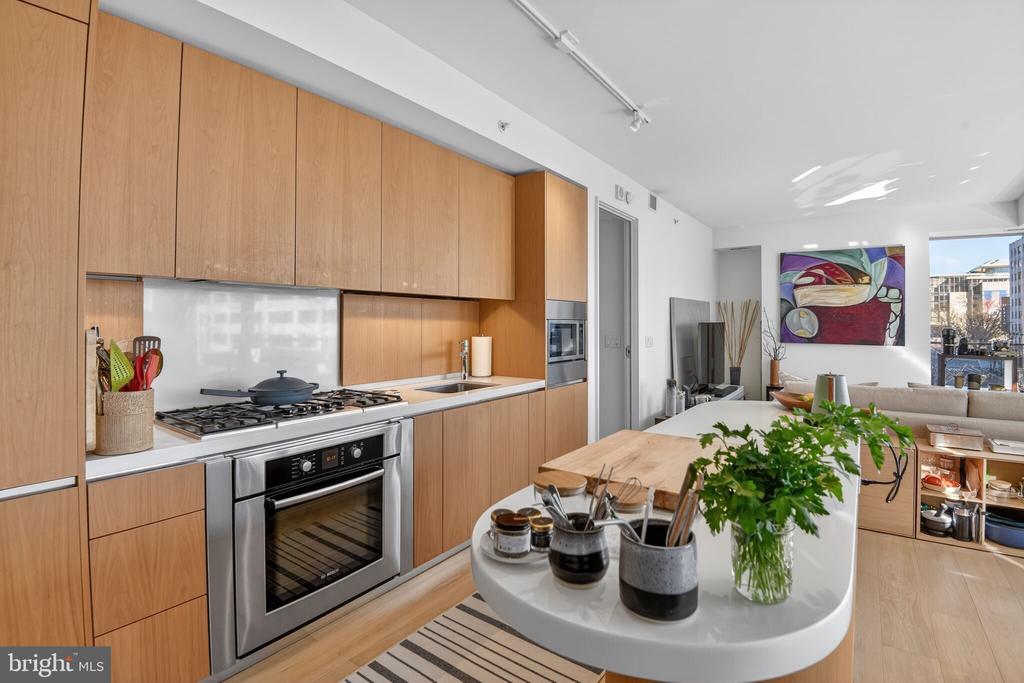 920 I STREET NW Unit: 411