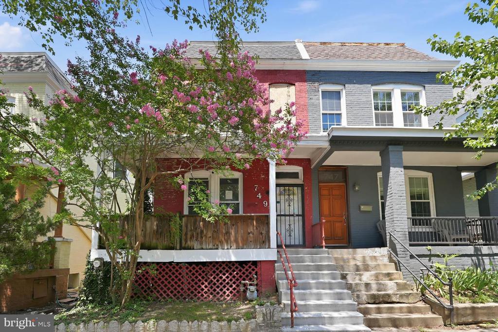 749 GIRARD STREET NW