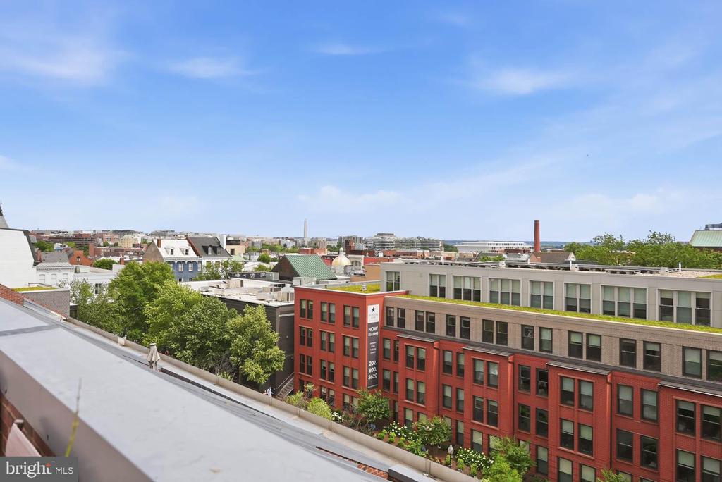 3251 PROSPECT STREET NW Unit: 302