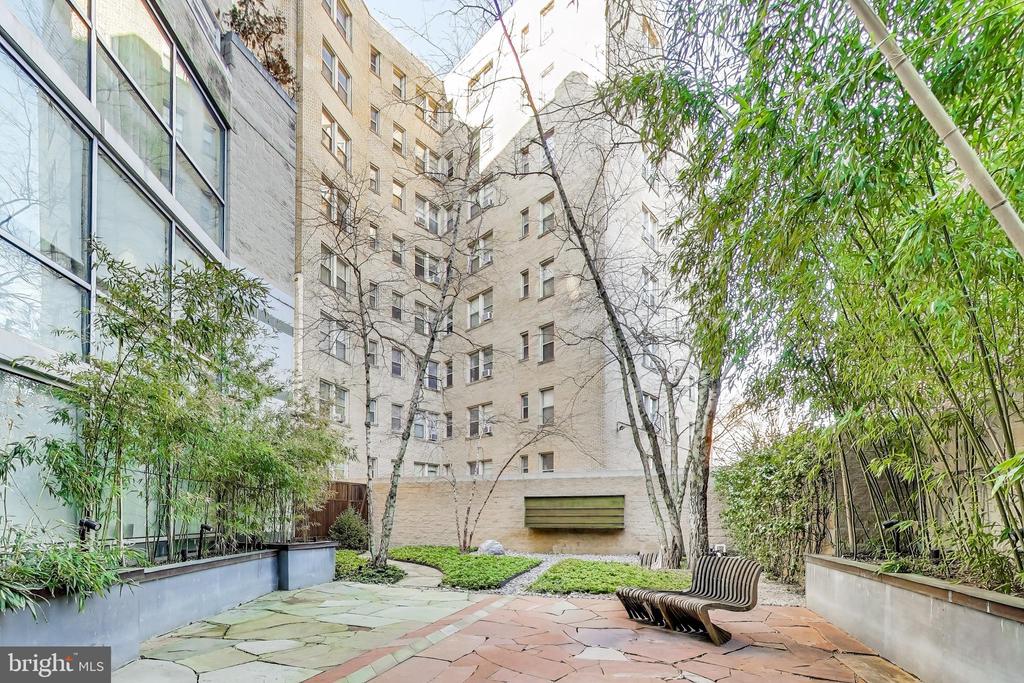 1300 13TH STREET NW Unit: 601