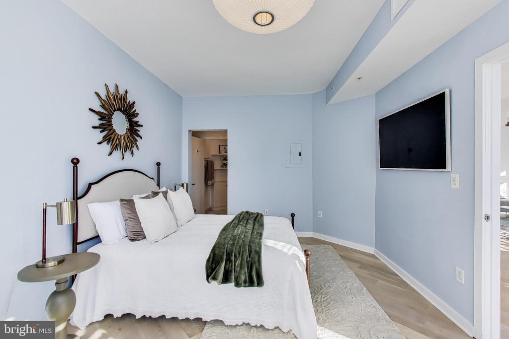 1300 13TH STREET NW Unit: 601