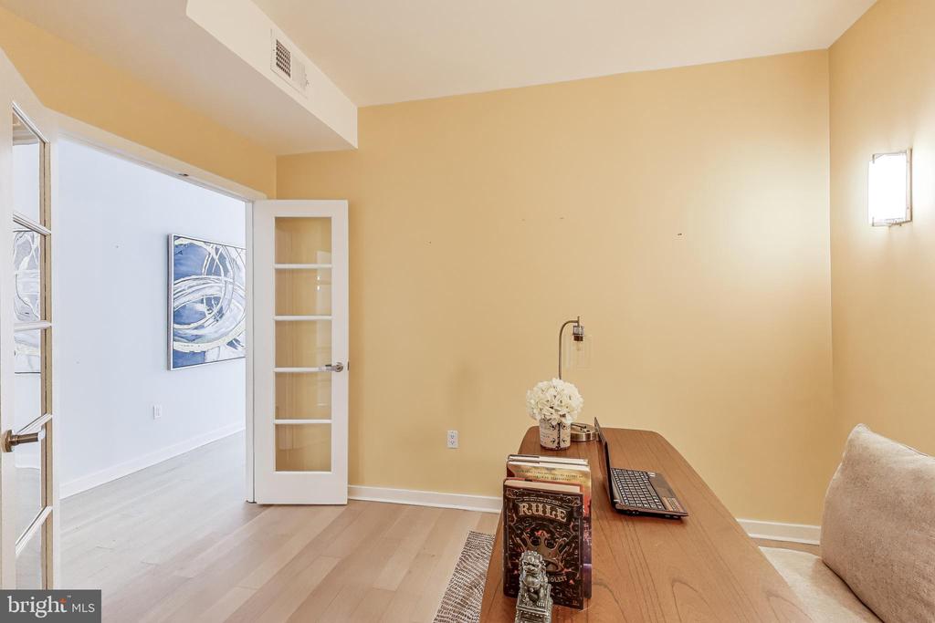1300 13TH STREET NW Unit: 601