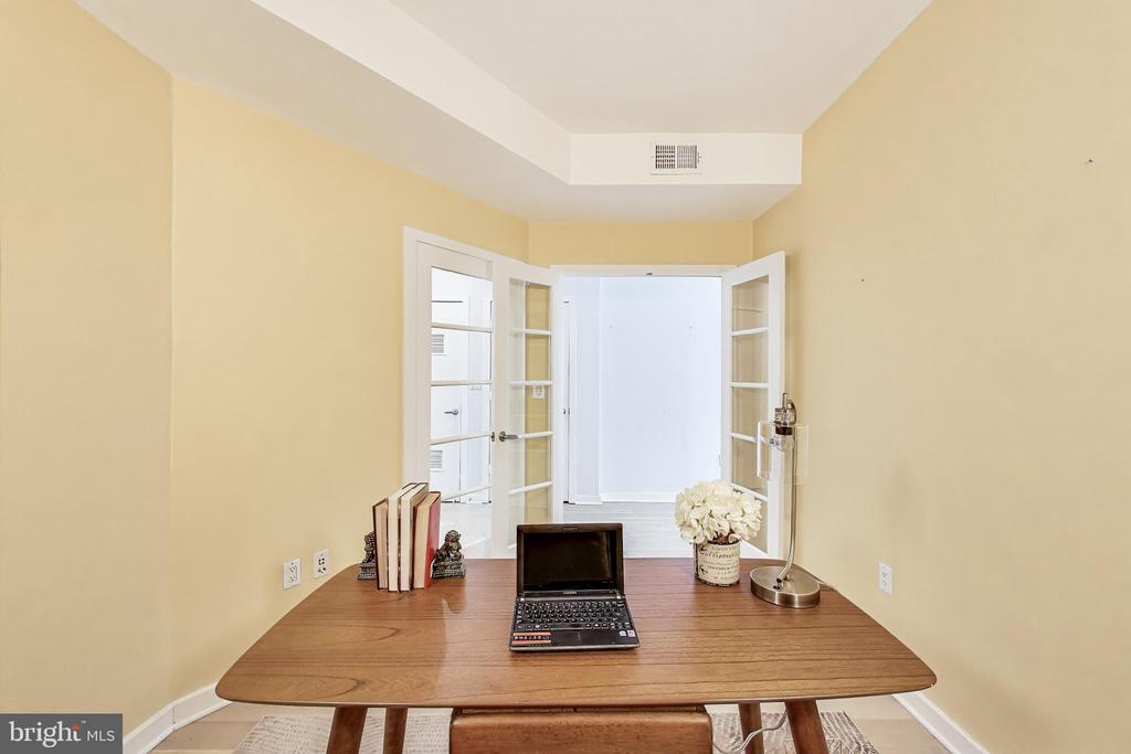 1300 13TH STREET NW Unit: 601