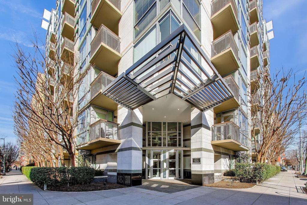1300 13TH STREET NW Unit: 601