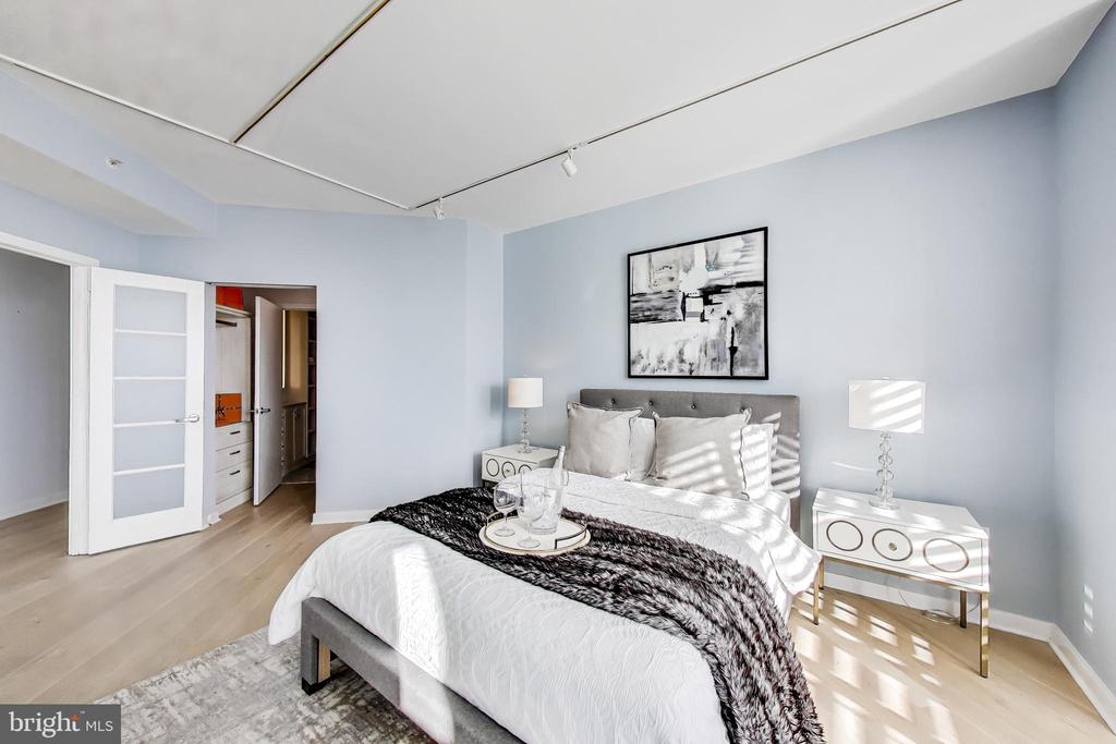 1300 13TH STREET NW Unit: 601
