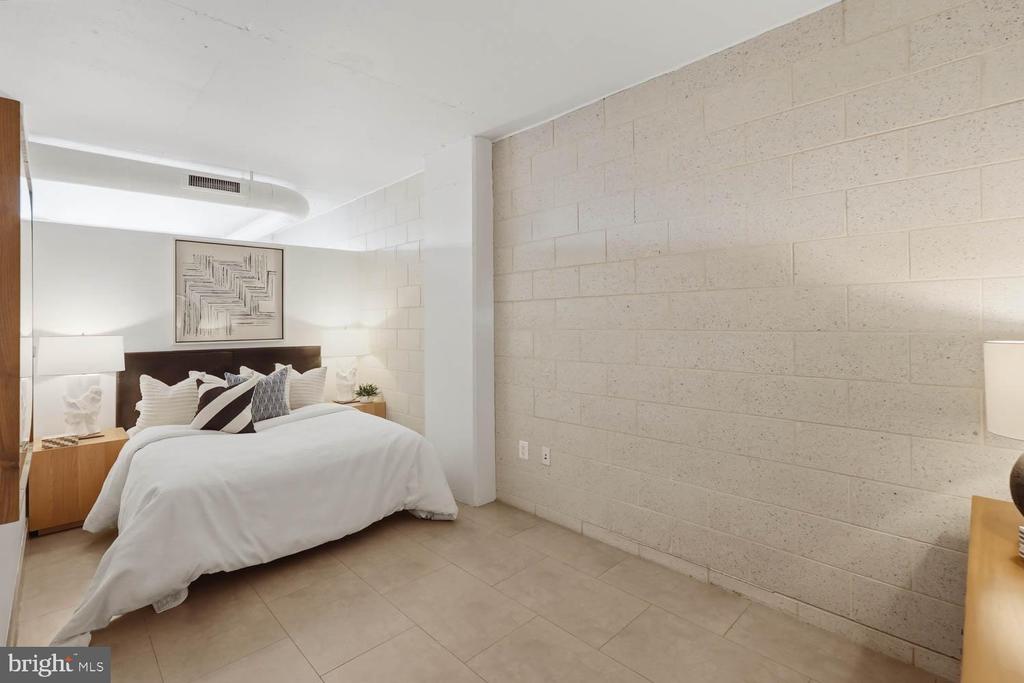 1133 14TH STREET NW Unit: 1210