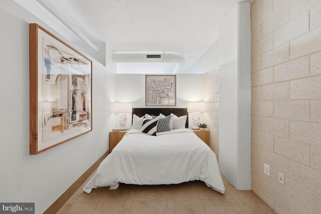 1133 14TH STREET NW Unit: 1210