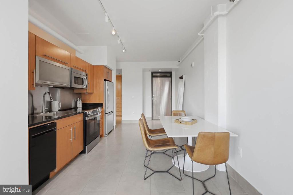 1133 14TH STREET NW Unit: 1210