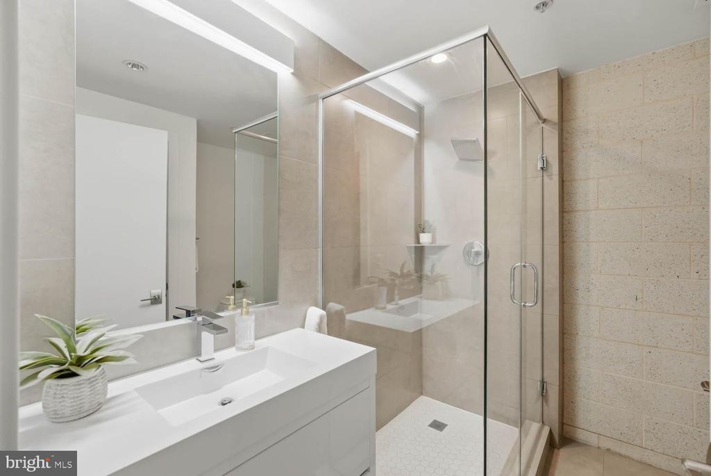 1133 14TH STREET NW Unit: 1210