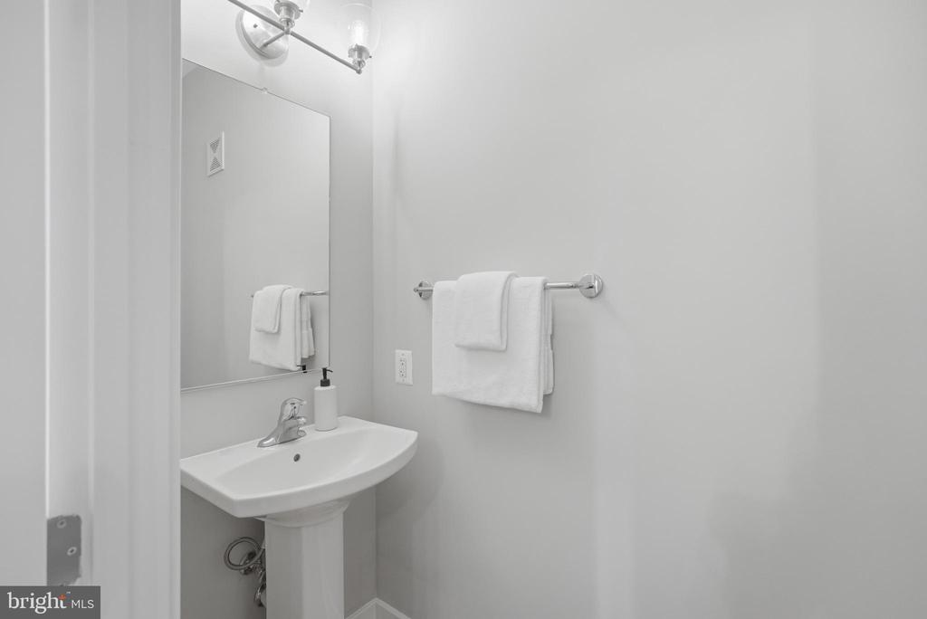 1425 11TH STREET NW Unit: 503