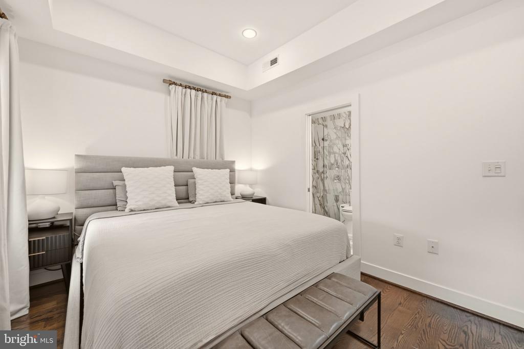 700 LONGFELLOW STREET NW