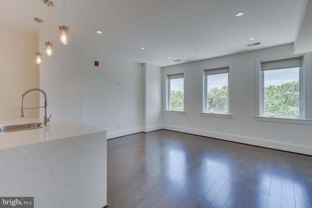 1451 GIRARD STREET NW Unit: 4