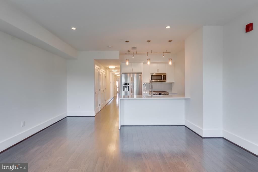 1451 GIRARD STREET NW Unit: 4