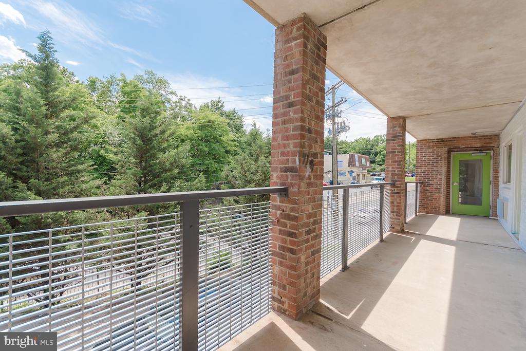 1800 MONTANA AVENUE NE Unit: WR101