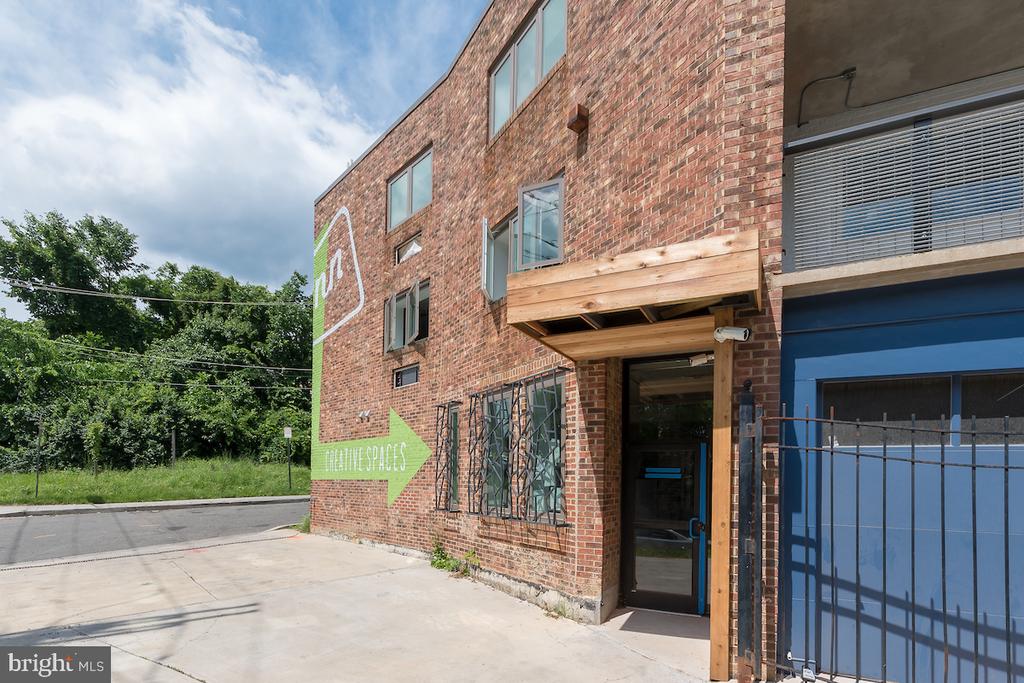 1800 MONTANA AVENUE NE Unit: WR101
