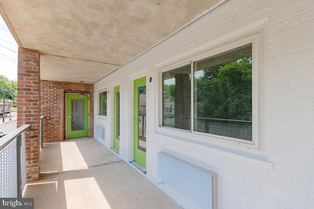 1800 MONTANA AVENUE NE Unit: WR101