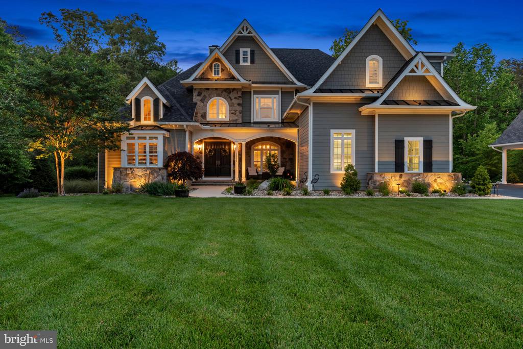 1006 ST ANNES LANE