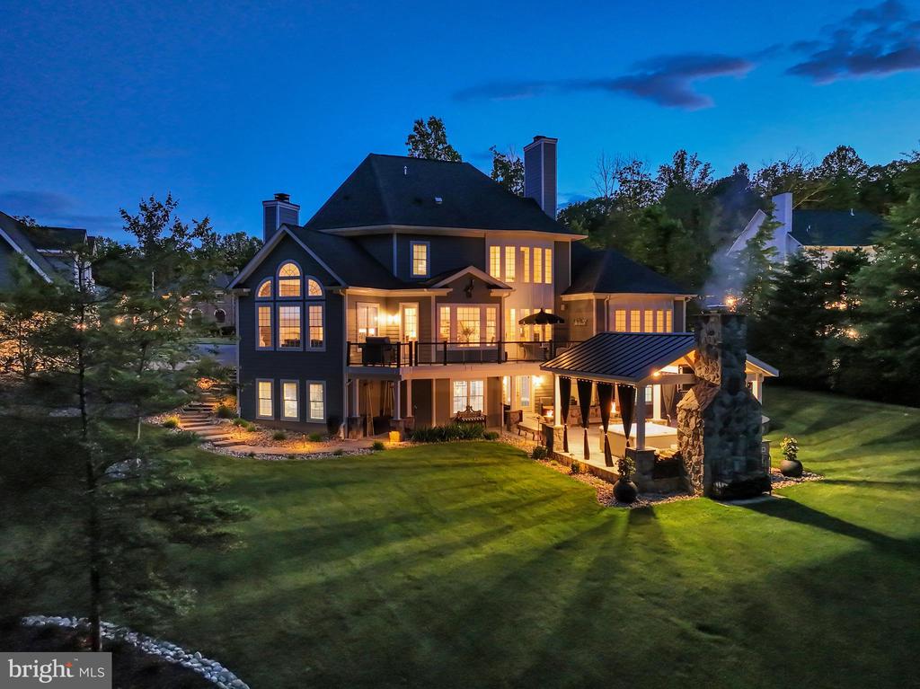 1006 ST ANNES LANE