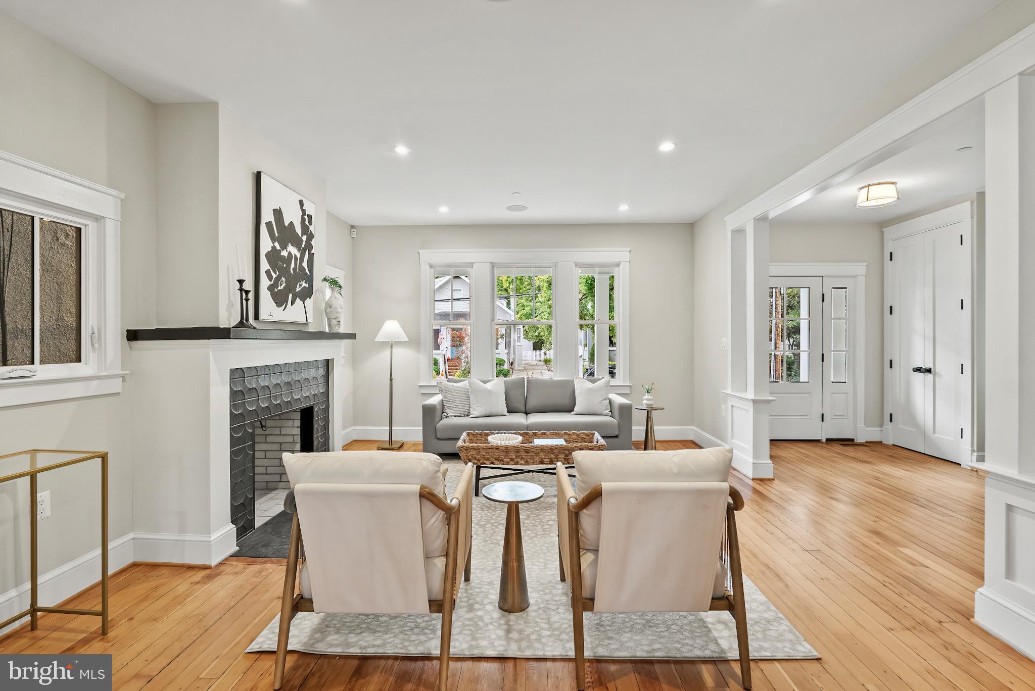 48 MURRAY AVENUE